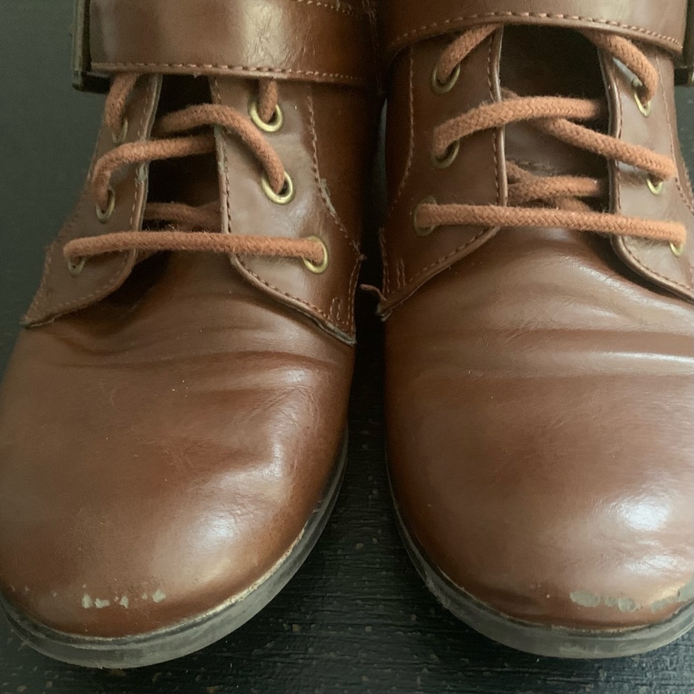 Brown Lace-Up Boots - Picture 10 of 10